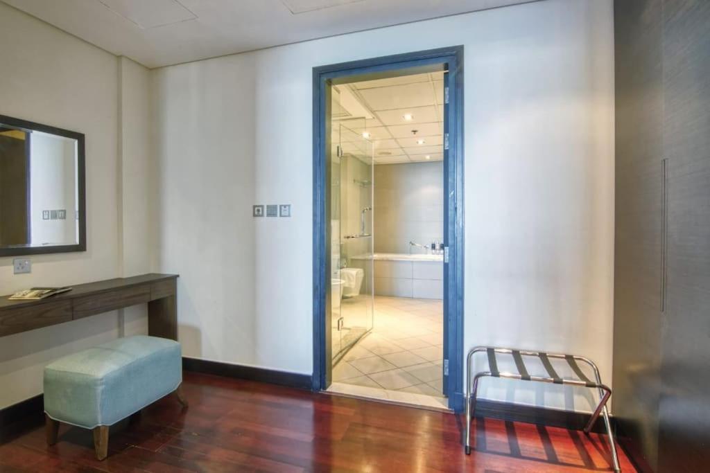 Marvelous Private Beach Apartment In Palm Dubai Within Anantara 5 Star Resort 외부 사진
