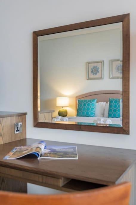 Marvelous Private Beach Apartment In Palm Dubai Within Anantara 5 Star Resort 외부 사진