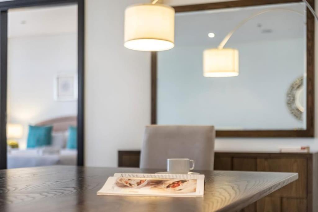 Marvelous Private Beach Apartment In Palm Dubai Within Anantara 5 Star Resort 외부 사진